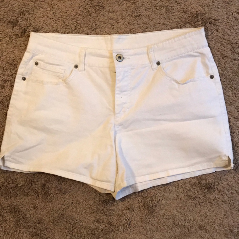 Cute White Shorts